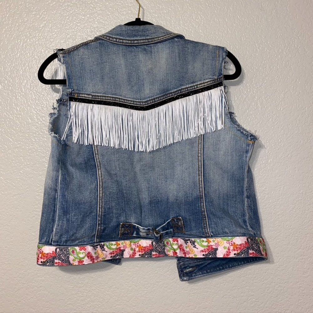 Chelsea & Violet Fringe Denim Cutoff Vest - Picture 4 of 4